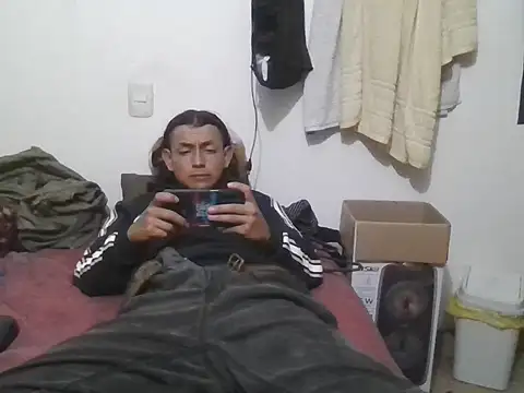 Indiio0 online show from April 2026 05:03:02 AM