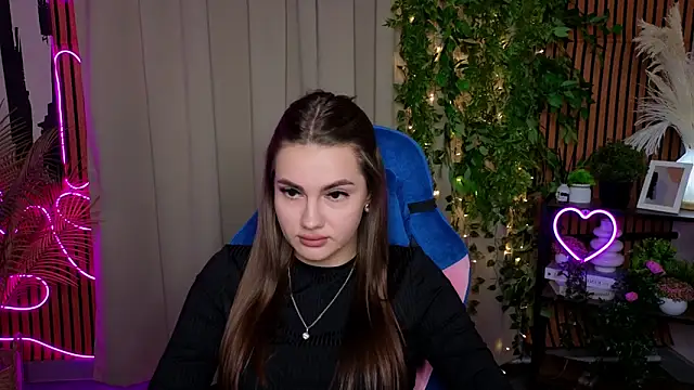 NicolePerkins online show from April 2026 05:29:01 PM