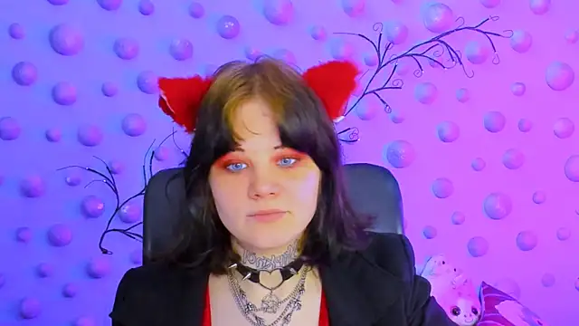 nikki kiss  online show from April 2026 08:51:01 AM