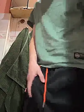 Snapshot of eryk83638 chatting on April 2026 04:12:02 PM eryk83638 online show from April 2026 04:12:02 PM