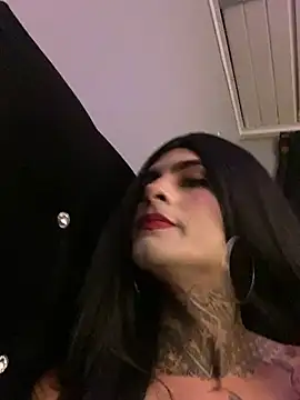 valen lewiiz online show from May 2026 04:19:02 AM