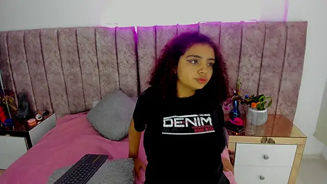 Dahlia rossee online show from May 2026 11:06:01 AM