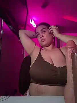 Islandmamita online show from June 2026 04:46:01 AM