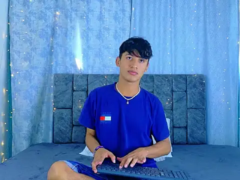 IhanKing online show from May 2026 06:58:02 PM
