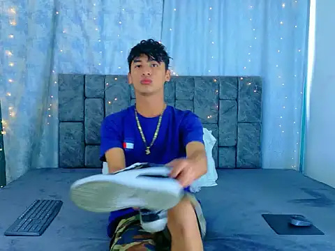 IhanKing online show from May 2026 06:37:01 PM