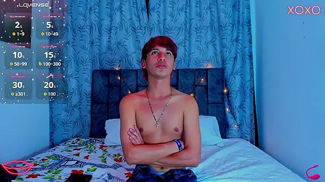 Snapshot of IhanKing chatting on July 2026 06:44:01 PM IhanKing online show from July 2026 06:44:01 PM