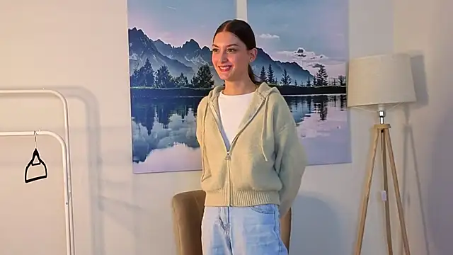 NatashaRieker online show from April 2026 09:38:01 AM