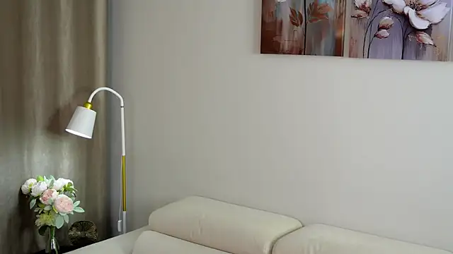 RenateVashaw online show from April 2026 07:44:01 AM