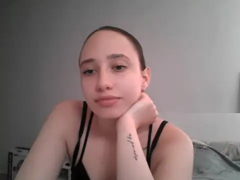 DarkMirel online show from June 2026 04:09:01 PM