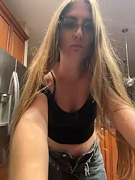 prettykitttty online show from August 2026 03:49:02 AM