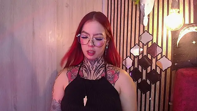 Atenea Red online show from June 2026 12:28:02 AM