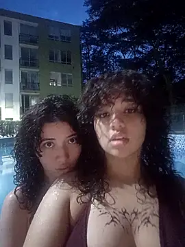 Snapshot of Chloe_and_Violeta chatting on July 2026 11:31:01 PM Chloe and Violeta online show from July 2026 11:31:01 PM