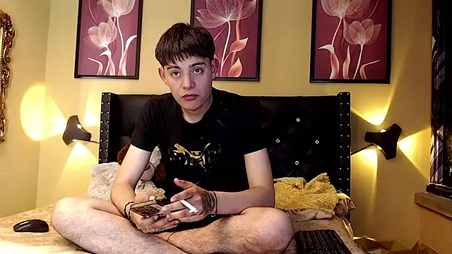 Snapshot of luckk_ chatting on April 2026 07:31:01 AM luckk online show from April 2026 07:31:01 AM