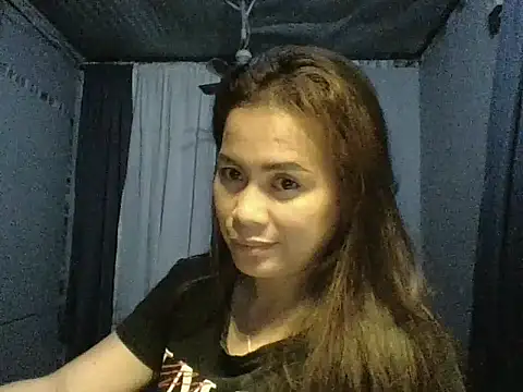 angelsRoom go online show from April 2026 12:11:02 PM