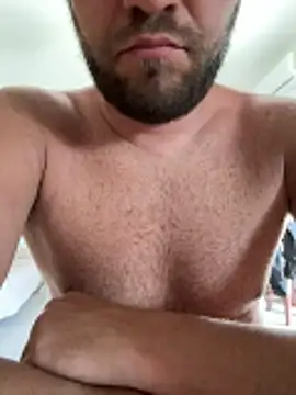 sKizzo69  online show from April 2026 01:37:01 PM