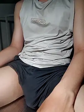 Snapshot of Louis_Caoxxx chatting on May 2026 03:03:02 AM Louis Caoxxx online show from May 2026 03:03:02 AM