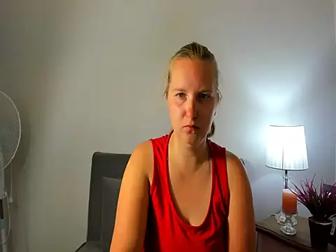 Snapshot of RoseTeacherX chatting on May 2026 05:19:01 PM RoseTeacherX online show from May 2026 05:19:01 PM