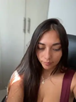 Snapshot of Chloe_Candy_ chatting on May 2026 02:45:02 PM Chloe Candy online show from May 2026 02:45:02 PM