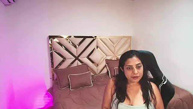 Snapshot of Bianca_Royale chatting on April 2026 08:20:02 PM Bianca Royale online show from April 2026 08:20:02 PM