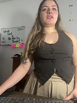 juanitablue online show from June 2026 05:29:01 PM