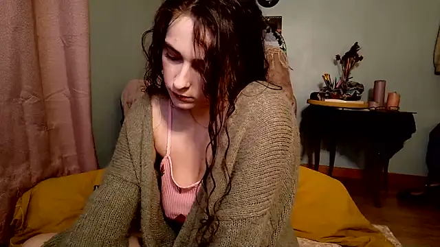 missclochette online show from July 2026 12:18:02 PM