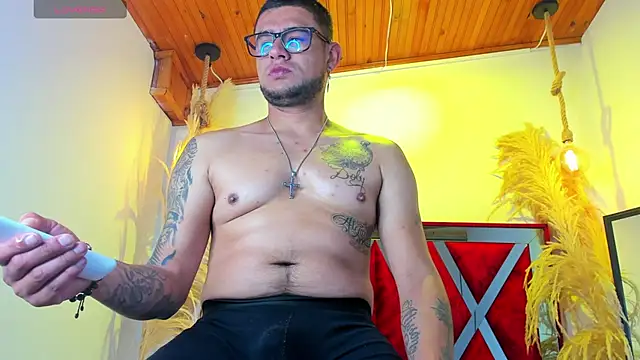 Nickk 21  online show from April 2026 01:16:02 PM
