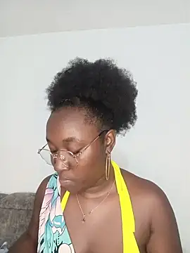 KaleaEbony online show from May 2026 03:33:02 AM