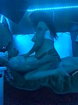 Blackwidow96 online show from April 2026 08:48:01 AM