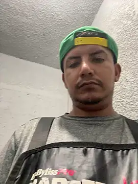Alcantar01 online show from May 2026 09:34:02 PM
