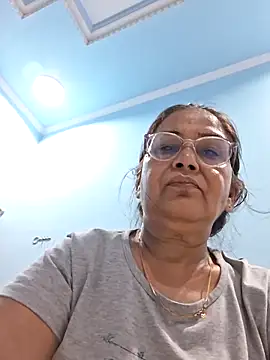 Shalini3456 online show from June 2026 07:36:01 AM