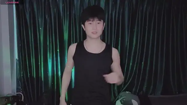 Zz YuunaSSquart zZ online show from April 2026 07:23:02 AM