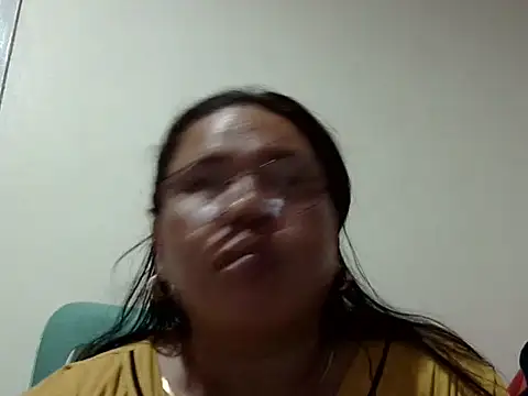 Snapshot of HottyCurlyPeanut chatting on April 2026 04:47:02 PM HottyCurlyPeanut online show from April 2026 04:47:02 PM