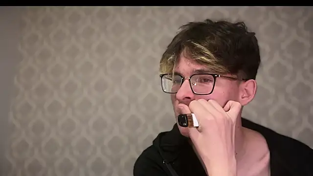 niksikori online show from April 2026 10:00:01 AM