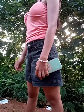 Elena Mia online show from July 2026 10:34:02 PM