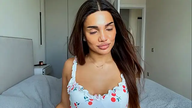 Snapshot of MelindaReny chatting on May 2026 09:06:01 AM MelindaReny online show from May 2026 09:06:01 AM