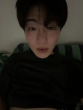 Snapshot of XRIIX chatting on April 2026 04:25:01 PM XRIIX online show from April 2026 04:25:01 PM