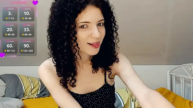 CinnamonCurl online show from July 2026 12:26:01 AM