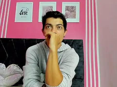 taylor Stele online show from April 2026 01:36:02 PM