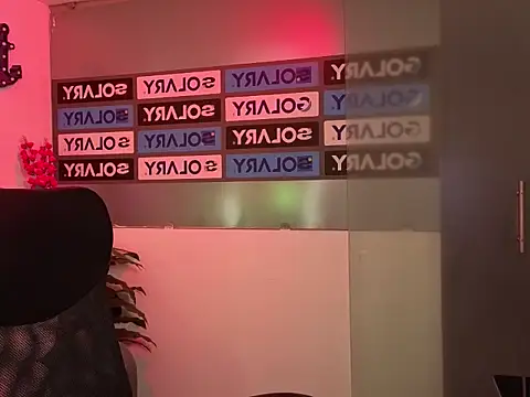 Zoe Swett online show from April 2026 01:01:01 PM