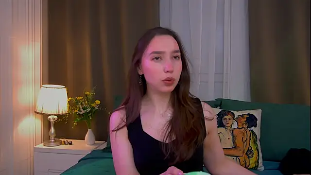 Suzaneey online show from July 2026 07:17:02 PM