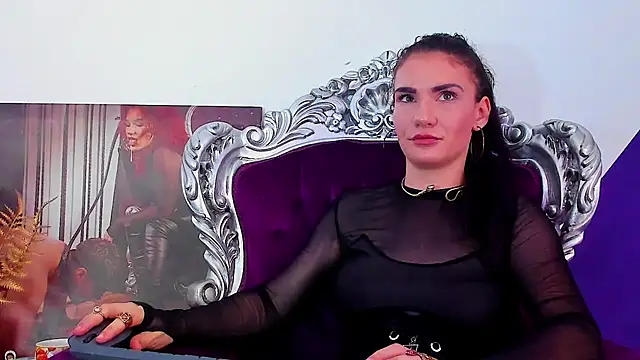 Snapshot of MistressKasandra chatting on July 2026 06:47:02 AM MistressKasandra online show from July 2026 06:47:02 AM