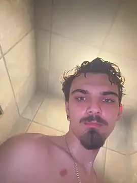 Snapshot of Bradd67 chatting on April 2026 10:54:02 PM Bradd67 online show from April 2026 10:54:02 PM