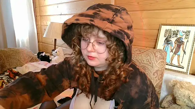 Snapshot of Sara_del_Sun chatting on April 2026 08:06:01 AM Sara del Sun online show from April 2026 08:06:01 AM