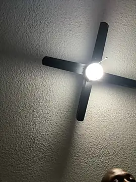 Snapshot of LoVEiSMor chatting on April 2026 08:15:02 AM LoVEiSMor online show from April 2026 08:15:02 AM