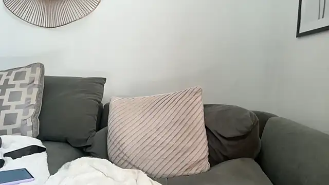 arielsweetieee online show from June 2026 08:46:02 AM