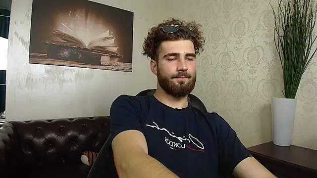 KyloEast online show from June 2026 07:22:01 AM