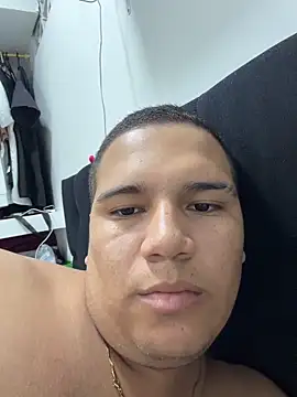 Patricio 02 online show from May 2026 02:07:02 AM