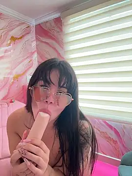 liina gu online show from June 2026 03:03:02 PM
