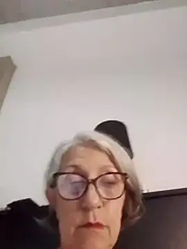 Amory63 online show from April 2026 03:53:02 AM