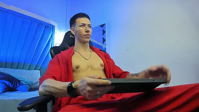 OliverThompsonJS online show from June 2026 04:47:02 AM